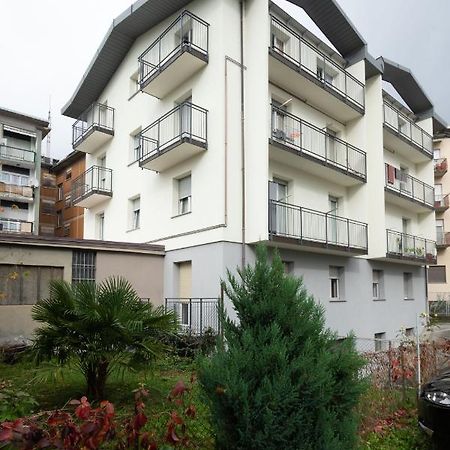 Casa Vacanze Valeria ซอนดริโอ ภายนอก รูปภาพ