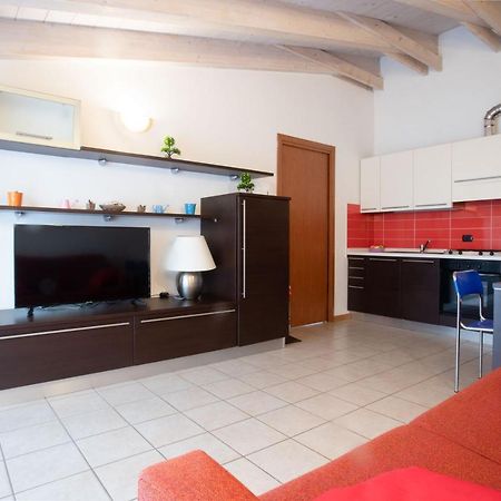 Casa Vacanze Valeria ซอนดริโอ ภายนอก รูปภาพ