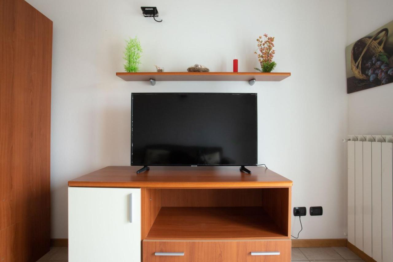 Casa Vacanze Valeria ซอนดริโอ ภายนอก รูปภาพ