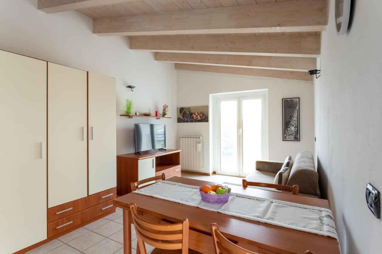 Casa Vacanze Valeria ซอนดริโอ ภายนอก รูปภาพ