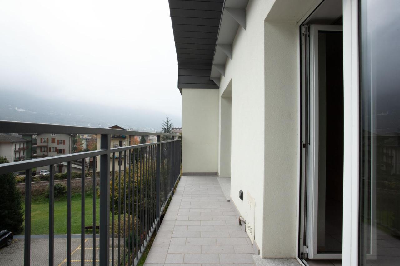 Casa Vacanze Valeria ซอนดริโอ ภายนอก รูปภาพ