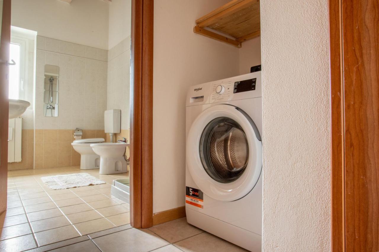 Casa Vacanze Valeria ซอนดริโอ ภายนอก รูปภาพ